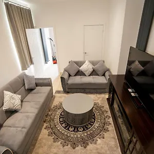 Apartment Entire 2 Bedroom Ground Floor Centre & Stadium, Cardiff